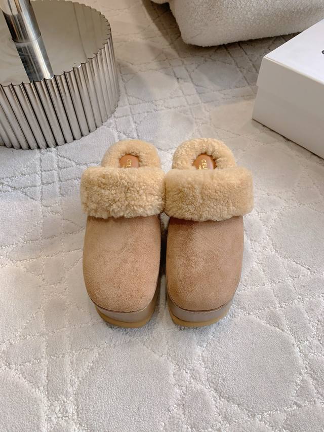 Factory price p Celin* new furry platform slippers. Super thick Australian wool