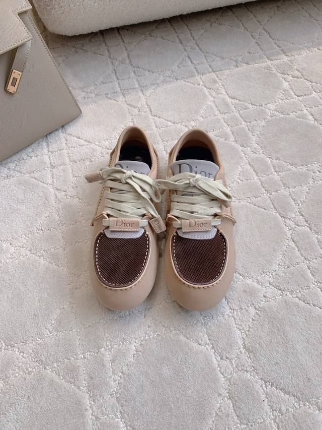 Low-top and high-top unisex styles. Dio* new catwalk-style color-blocked casual