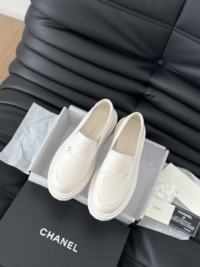 Chanel 24B new thick-soled elastic slip-on series Classic style, easy to wear an