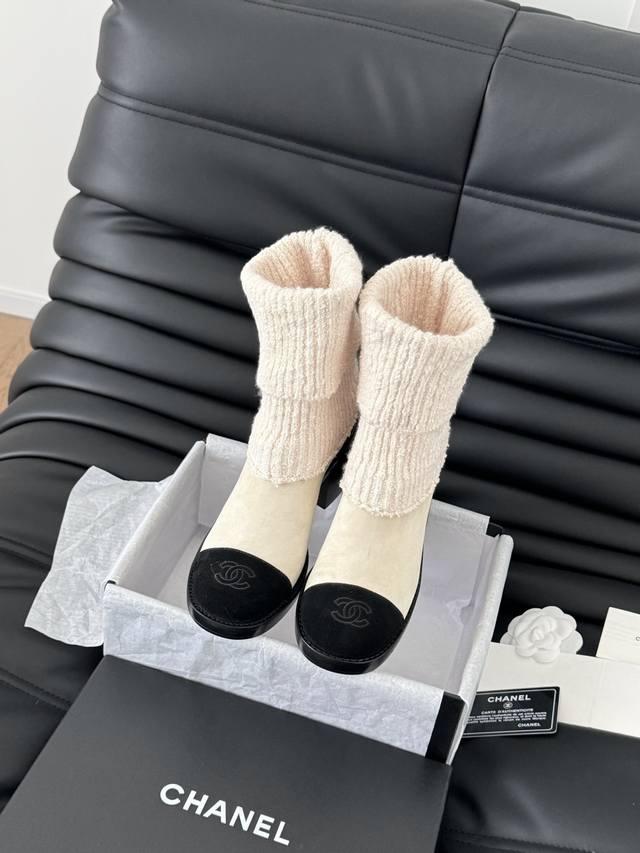 Chanel 24K new sock boots! These sock boots are really good looking at first gla