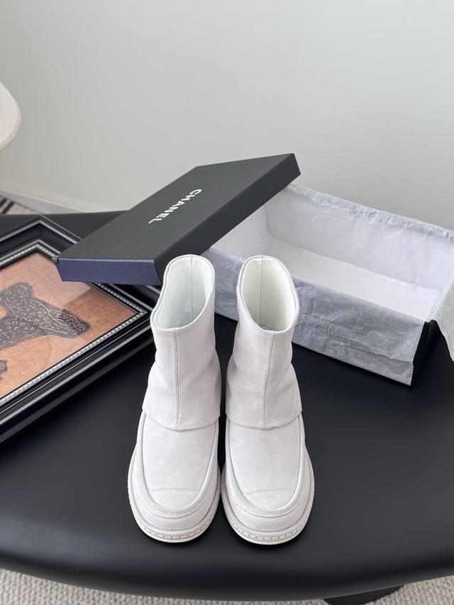 Chanel 25C early spring new, most beautiful suede boots Chanel boots are truly s