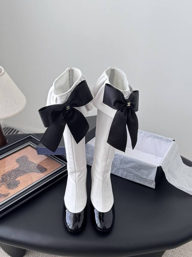Chanel 25K Autumn and Winter New Pearl Bow Series As always, the high version of
