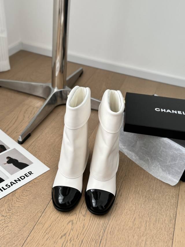 Chanel 24B new button double C long and short boots series full leather top vers
