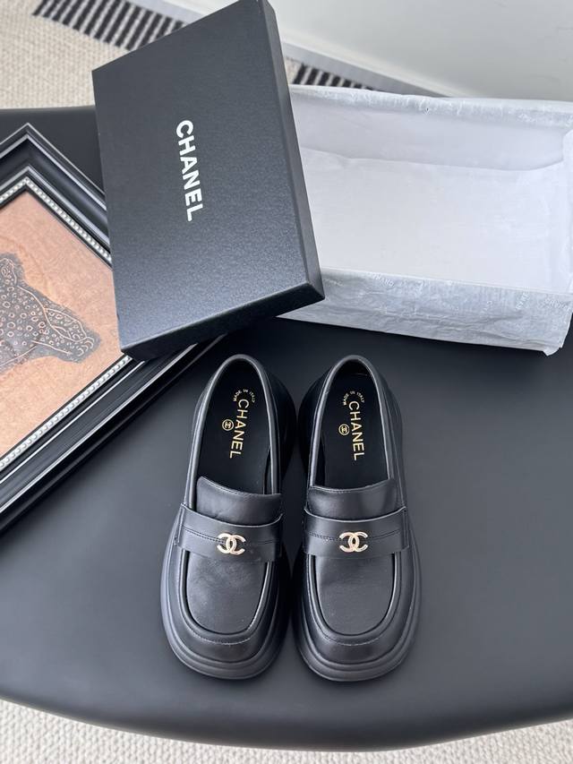 Chanel 25K Mary Jane platform shoes High version and high quality Welcome to rec