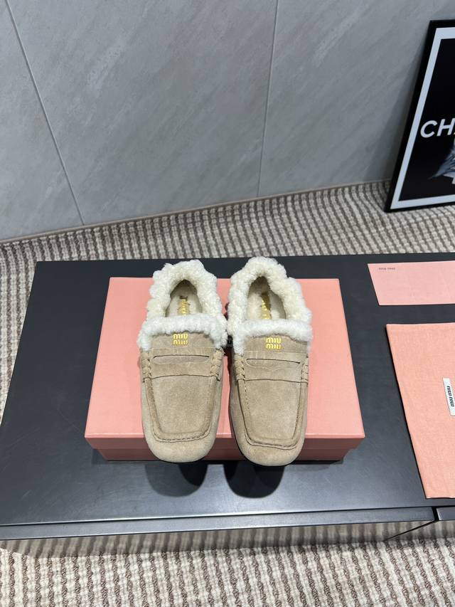 Factory: Exclusive top version Miu Miu 2025Vs early autumn latest hit series Squ