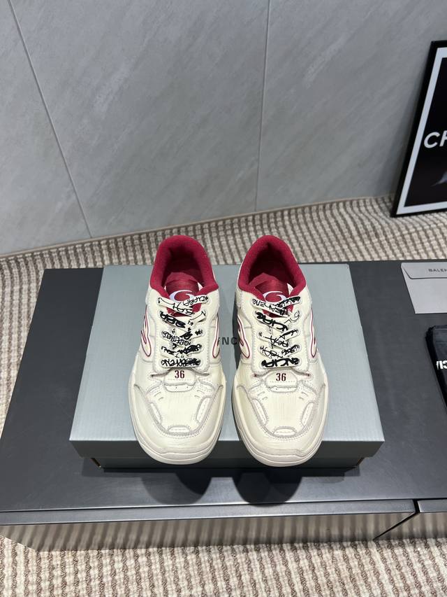 Factory: Exclusive couple's top version Balenciaga 25Vs early spring's latest h