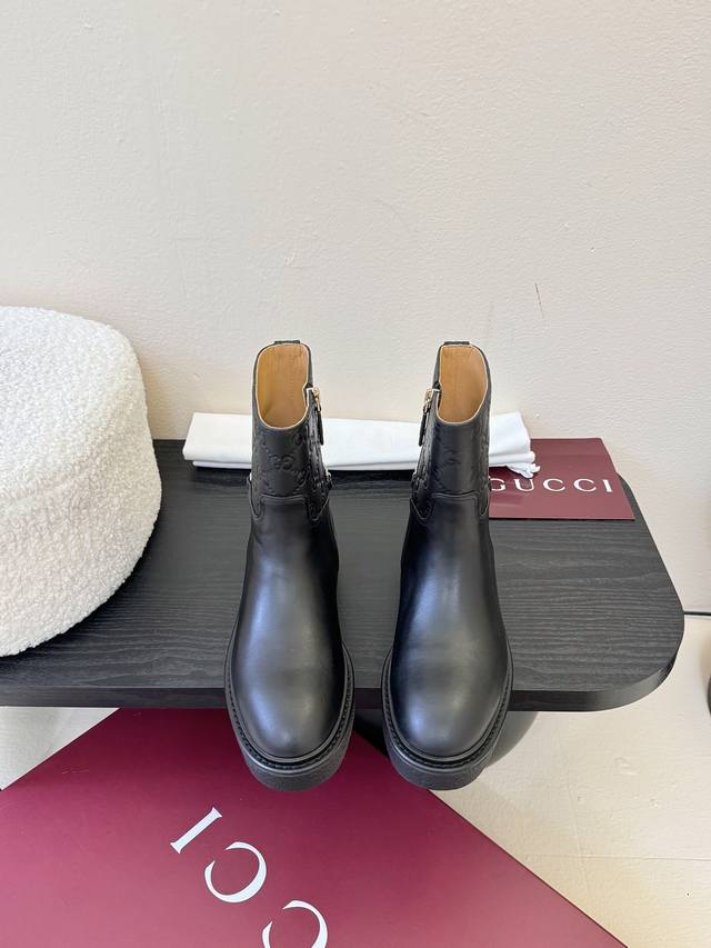 Gucci Latest runway boots and mid-boots. Top-quality imported mercerized suede b