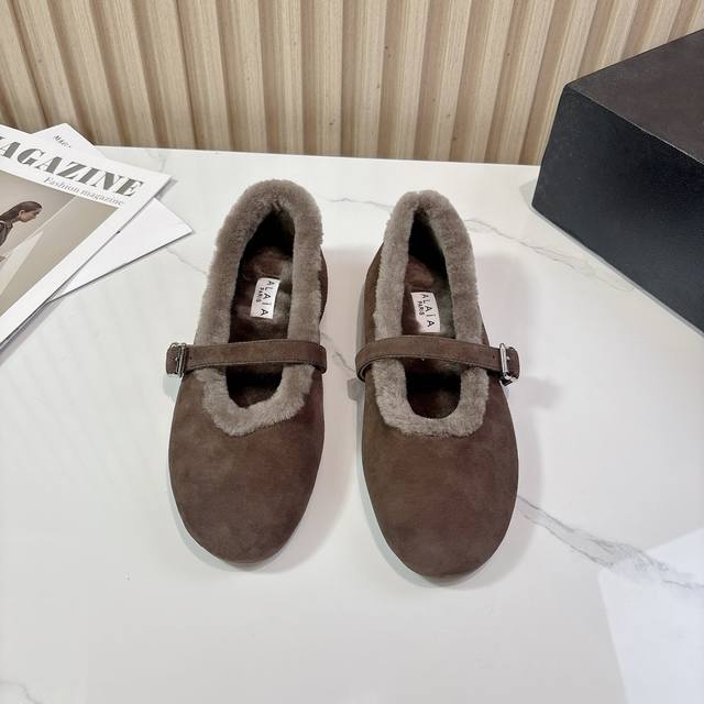 Alaia | Alaia's new 25Wf furry Mary Jane shoes. When the biting cold wind announ