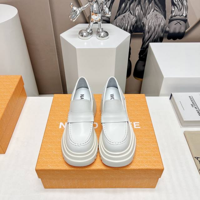 Factory: Exclusive top version Nakedwolf*23Vs latest autumn casual shoe series p