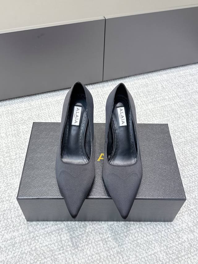 Shopping-level Alaia Alaia 2025Ss autumn new style pointed high heels will make