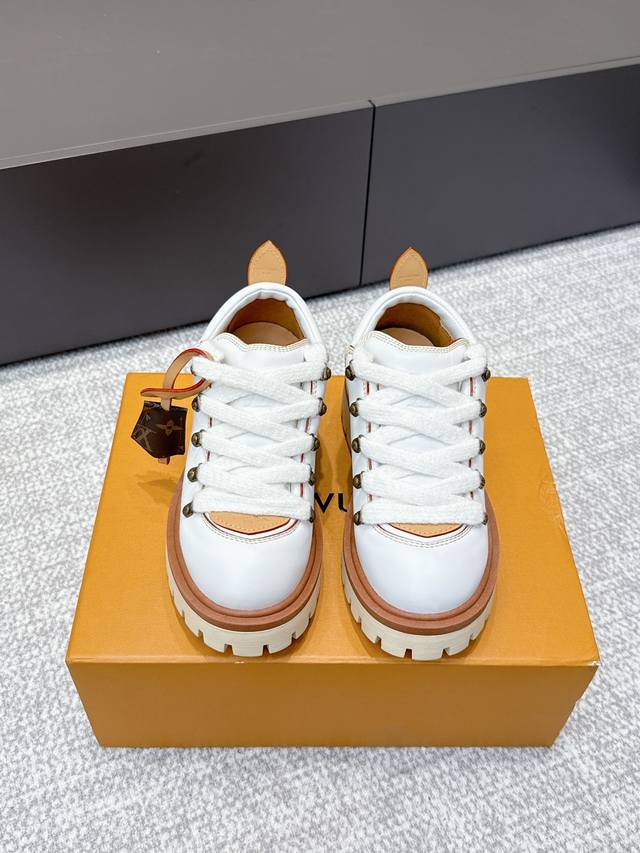 Purchase-level Louis Vuitton counter's latest open-edge beaded cowhide thick-so