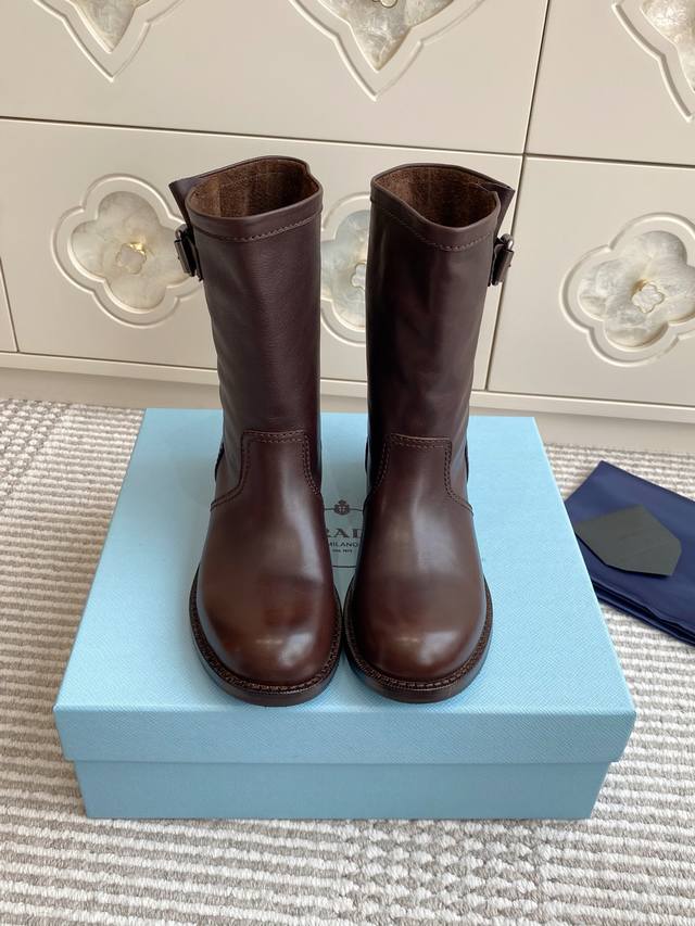 Purchasing-level prad* Prada 25Ss new autumn and winter short boots motorcycle b