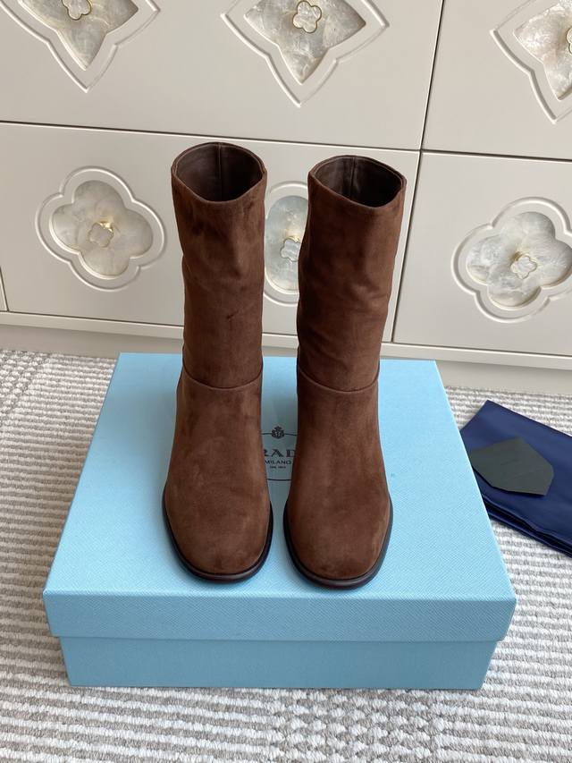 Purchasing-level prad* Prada 25Ss new autumn and winter suede ankle boots Suede