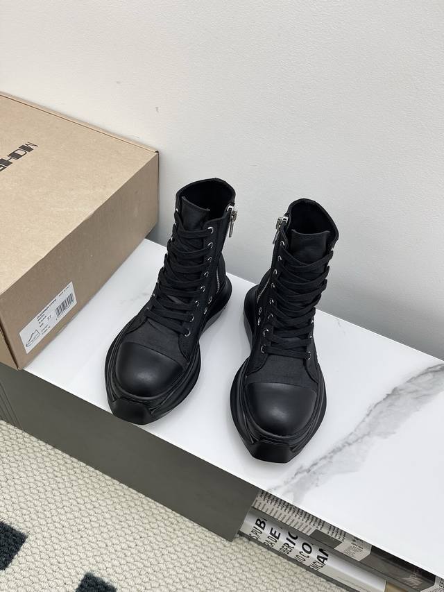 Couple's style: 4x4x4. Rick Owens 25 new casual shoes, a must-have on the high