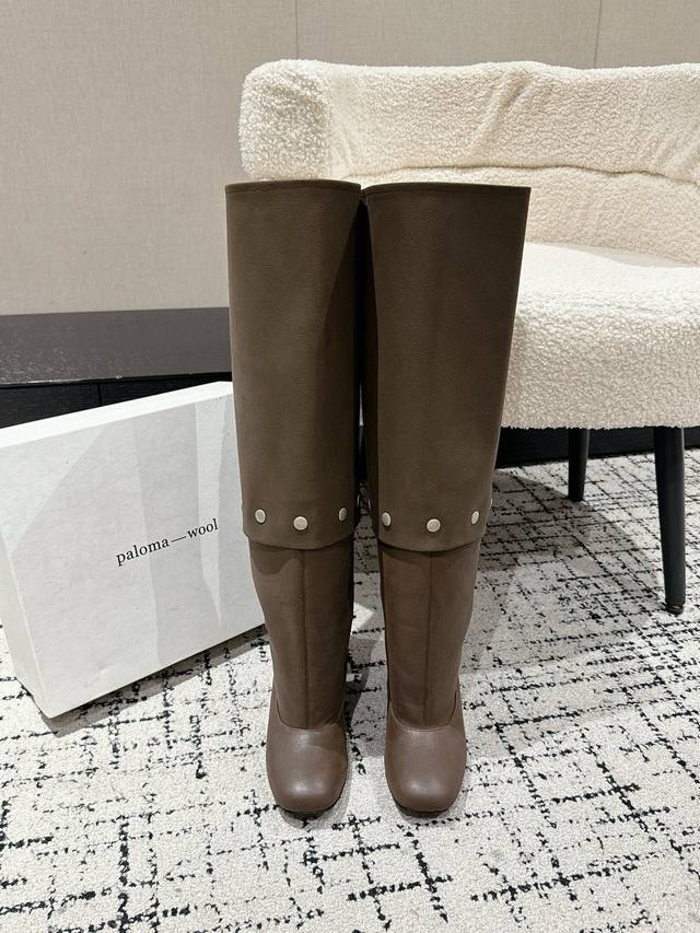 paloma Wool 25 new over-the-knee boots . One shoe, multiple wears. Sharp leathe