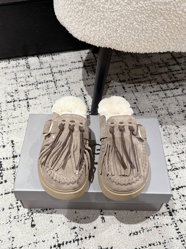 Ugg 25 Fall/Winter Hit Platform Tassel Thick-Sole Fur Shoes . A shoe that won't