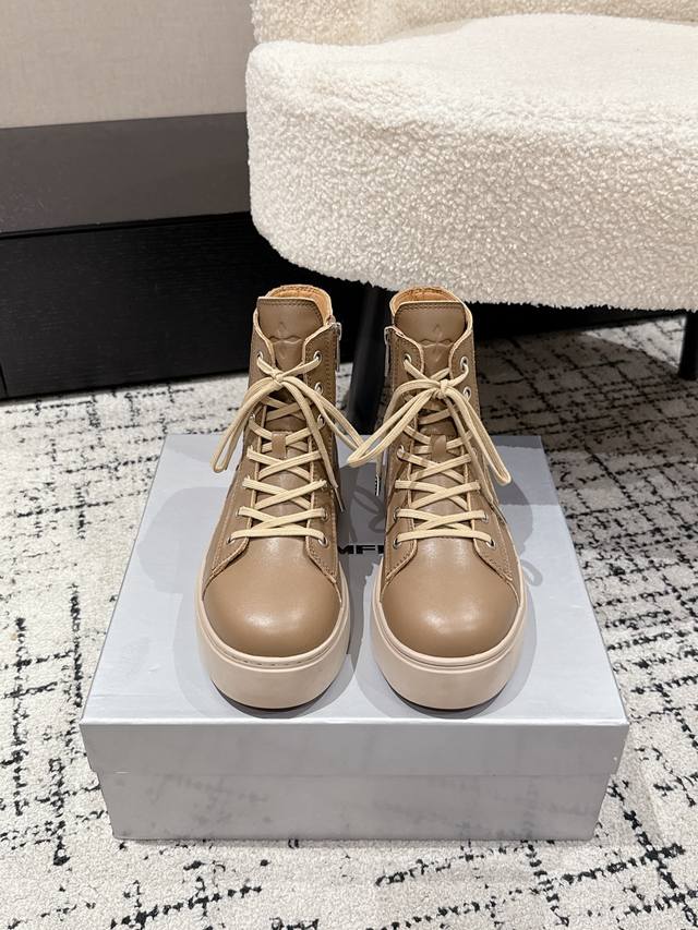 Smfk niche fashion brand 25 new thick-soled lace-up casual short boots . The te