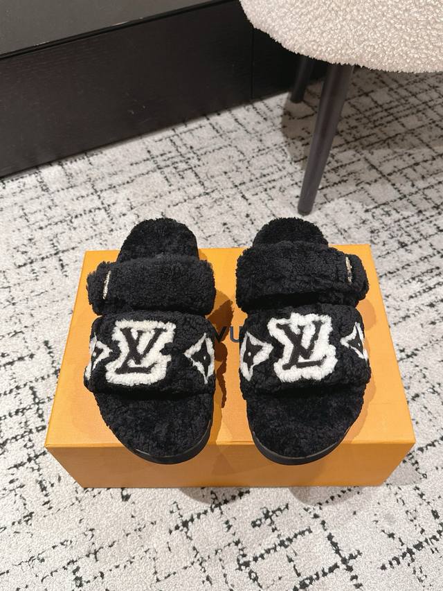 Louis Vuitton Lv 25 latest autumn and winter wool slippers Super comfortable Lv