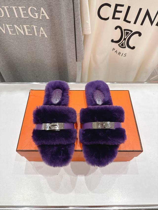 Top-quality factory-made Hermes* F021 2025Ssh new flat fur slippers. The lambsw