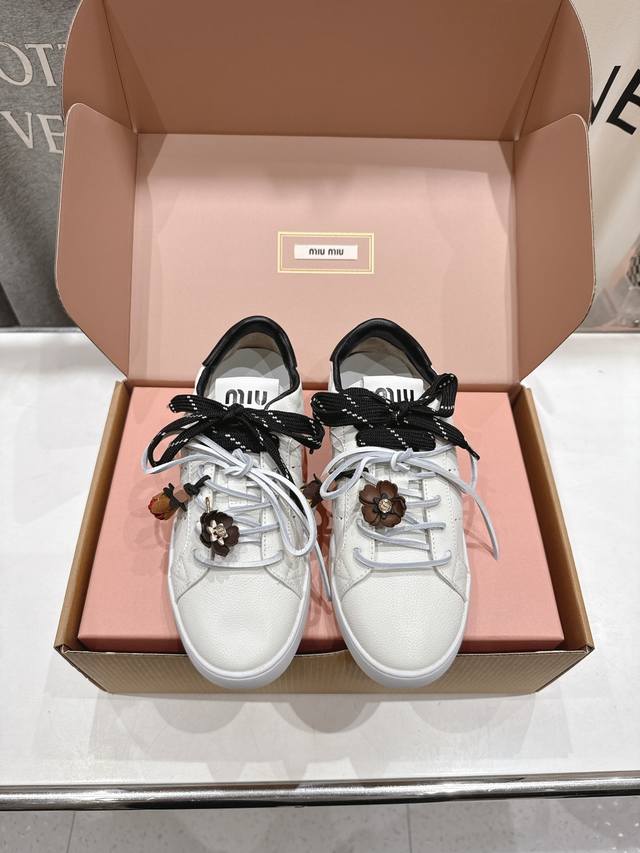 High-end version comes with a flight box and buckle Miumiu Miumiu Ss25 New Arri