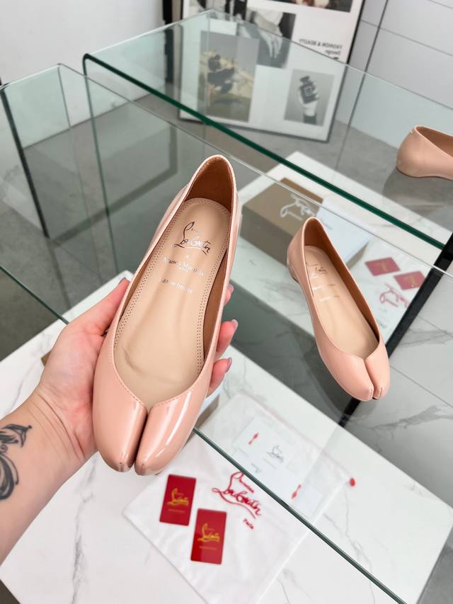 Maison Margiela & Christian Louboutin Collaboration: Red-Sole Split-Toe Flats. M