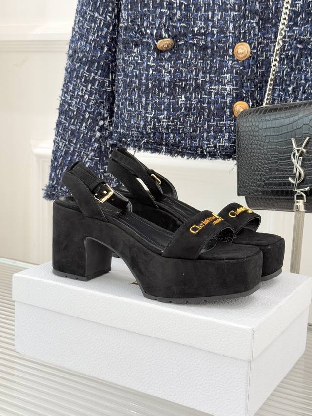 Factory Price: Dior 25Wf New Arrival Letter Strap Platform Block Heel Sandals.