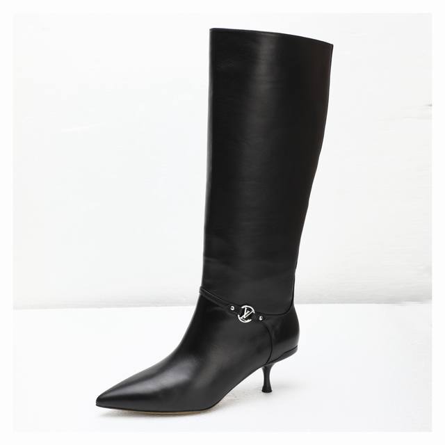 Purchasing agent reveals the secrets of top-tier Lv autumn and winter boots, th