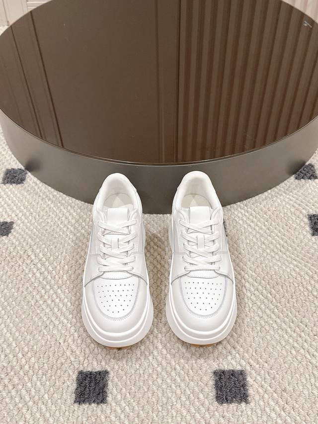 Size 35-40 Dymonlatry 2025 Retro Thick-Sole Platform Shoes, a must-have for fas