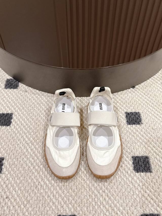 Sizes 35-40. 41 made to order. These are the latest Miumiu Mary Janes from Spri