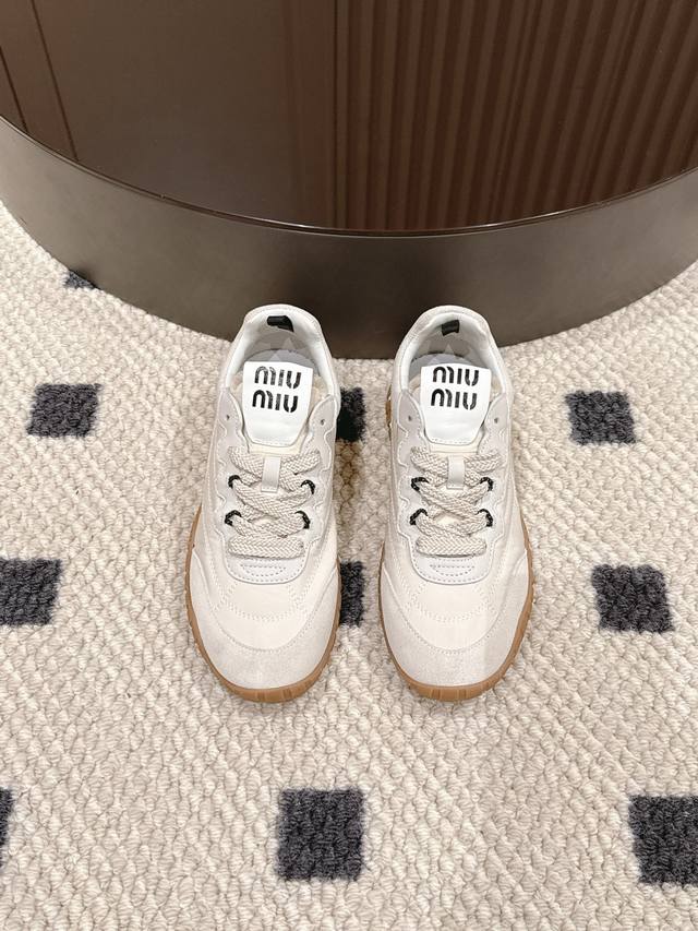 Size 35-40 Miu Miu 25Ss. Hitting the peak of their debut, these versatile and e