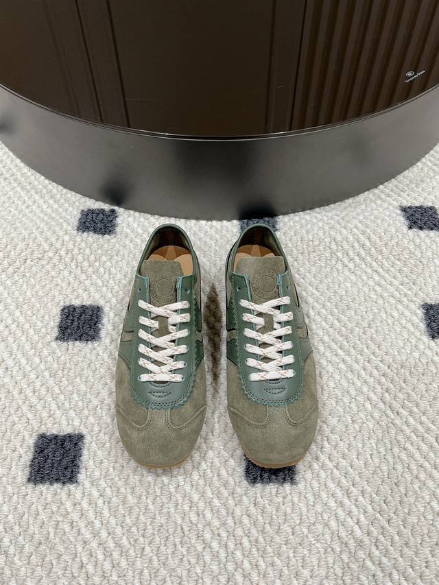 New olive green color , sizes 35-40! Dries Van Noten marathon sneakers, Spring