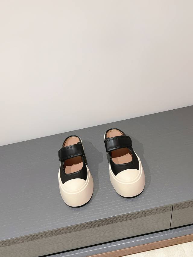 Half-slip black leather Marni classic thick-soled big-toed Mary Jane doll shoes