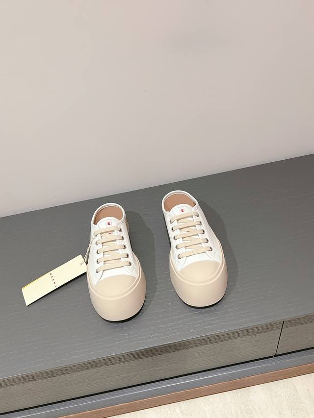 Half-slip white Marni classic thick-soled big-head Mary Jane doll shoes with bi