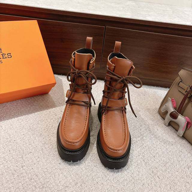Factory price p Hermes Hermes Land ankle boots series are fashionable and versa