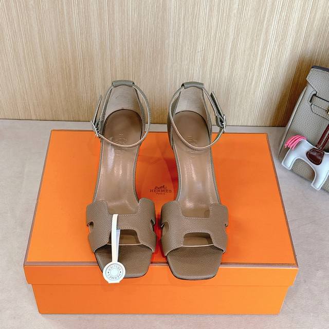 7Cm group picture empty factory price p Hermes Joy 70 high-heeled sandals are fa