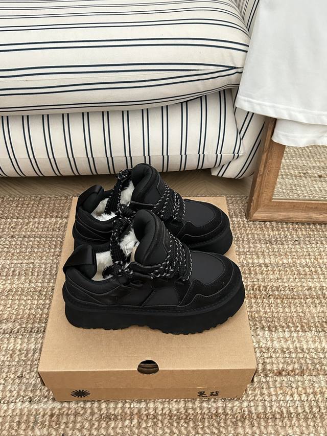 New Ugg thick-soled shoes, 5cm height increase, lazy retro wide laces, very sty