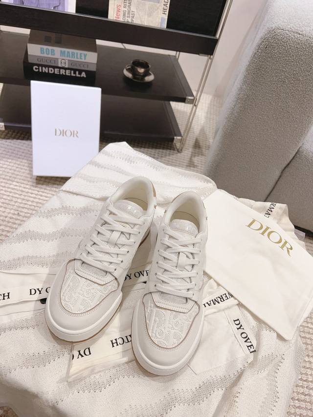 Dior One series white sneakers Originally purchased and developed, using origina