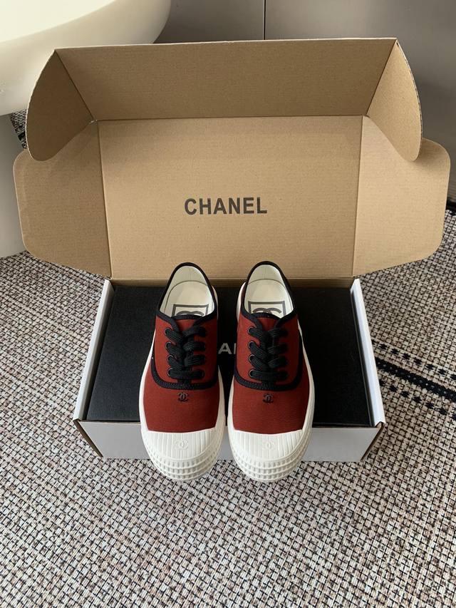 Chanel 25Ss Hidden Vintage Canvas Shoes. A vintage-inspired replica perfect for