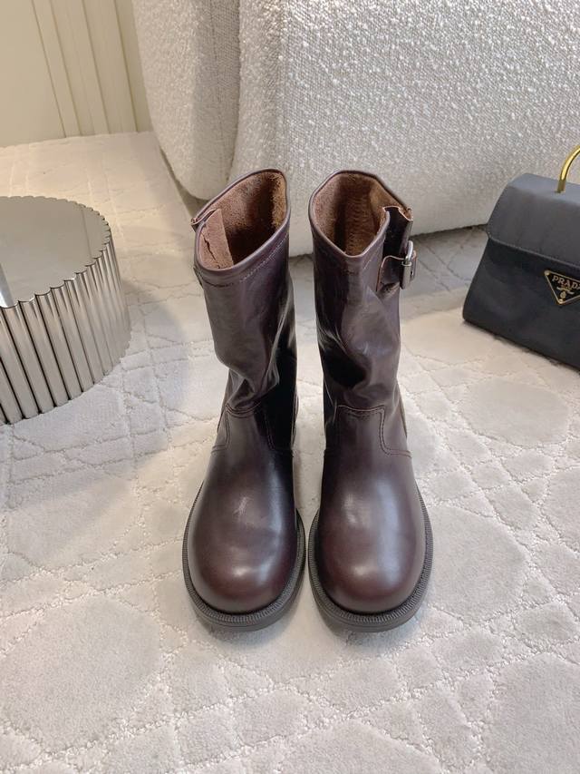 Factory price p prad* New retro ankle boots with a natural stacking feel. Looks