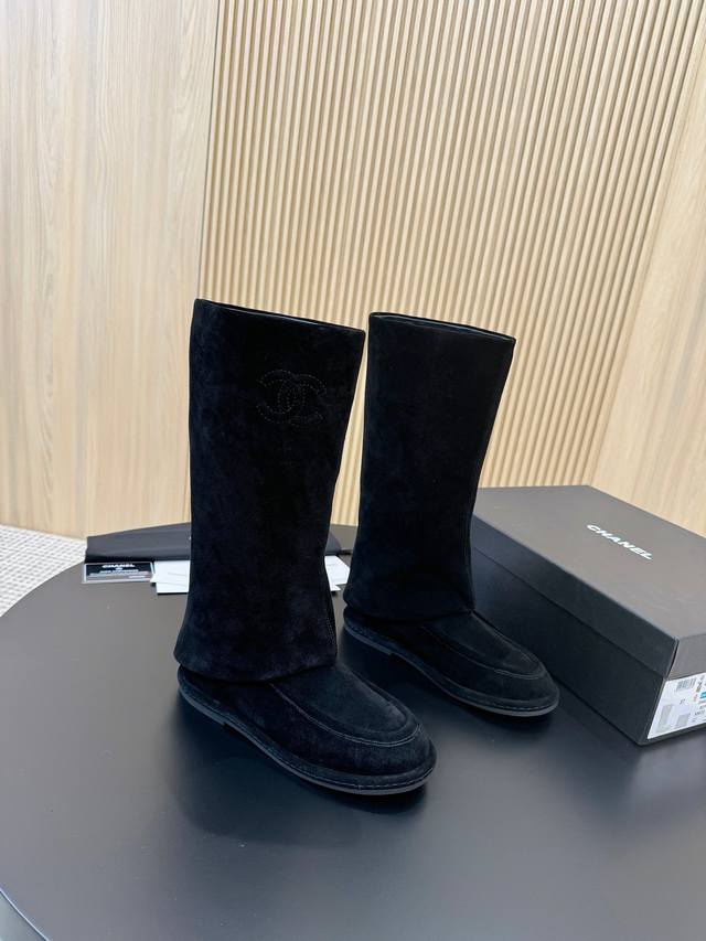 chan* Knight boots factory Surface: Mercerized cow suede Lining: Sheepskin Outso