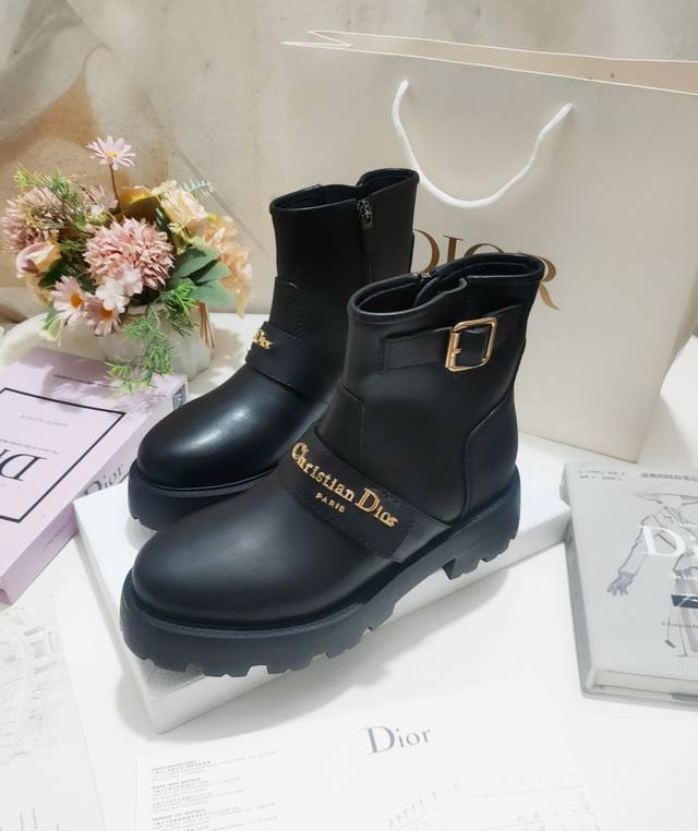 Factory Price p The D-Major boot features distinctive design elements for a str