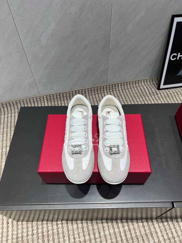 Factory: Exclusive top version Roge*Vivie*2025Vs early autumn new casual shoes s