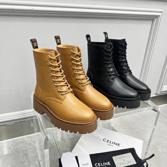 Celin*22W Early Fall New Ankle Boots The latest runway style, lace-up Martin boo