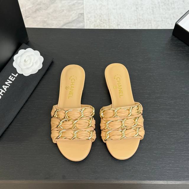 Chanel 25B Large Chain Flat Heeled Sandals A timeless, versatile sandal with a c
