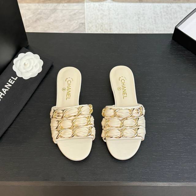 Chanel 25B Large Chain Flat Heeled Sandals A timeless, versatile sandal with a c