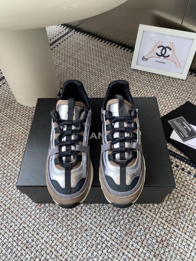 Chanel 25Ss new spring/summer top-of-the-line casual sneakers . This classic de