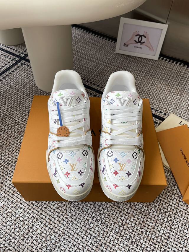 Louisvuittonlv Louis Vuitton Trainer Runway Couple Medium Trainer . The sole an