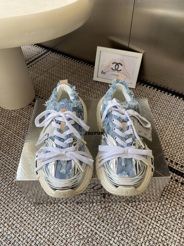 Smilerepublic's Smile Daddy Shoes The same daddy shoes as Wang Ziqi, worn like a