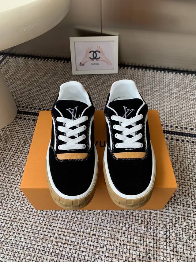 Top-of-the-line Lv Louis Vuitton 25Ss new men's sports and casual shoes . Origi