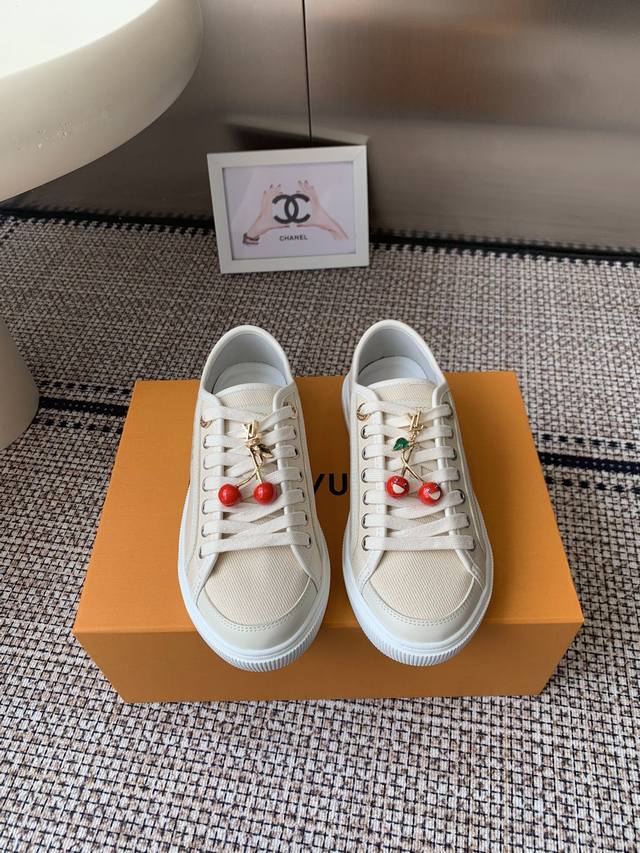 Accessories 60 Louis Vuiton 25Ss new Lv Lagoon series denim embossed monogram c